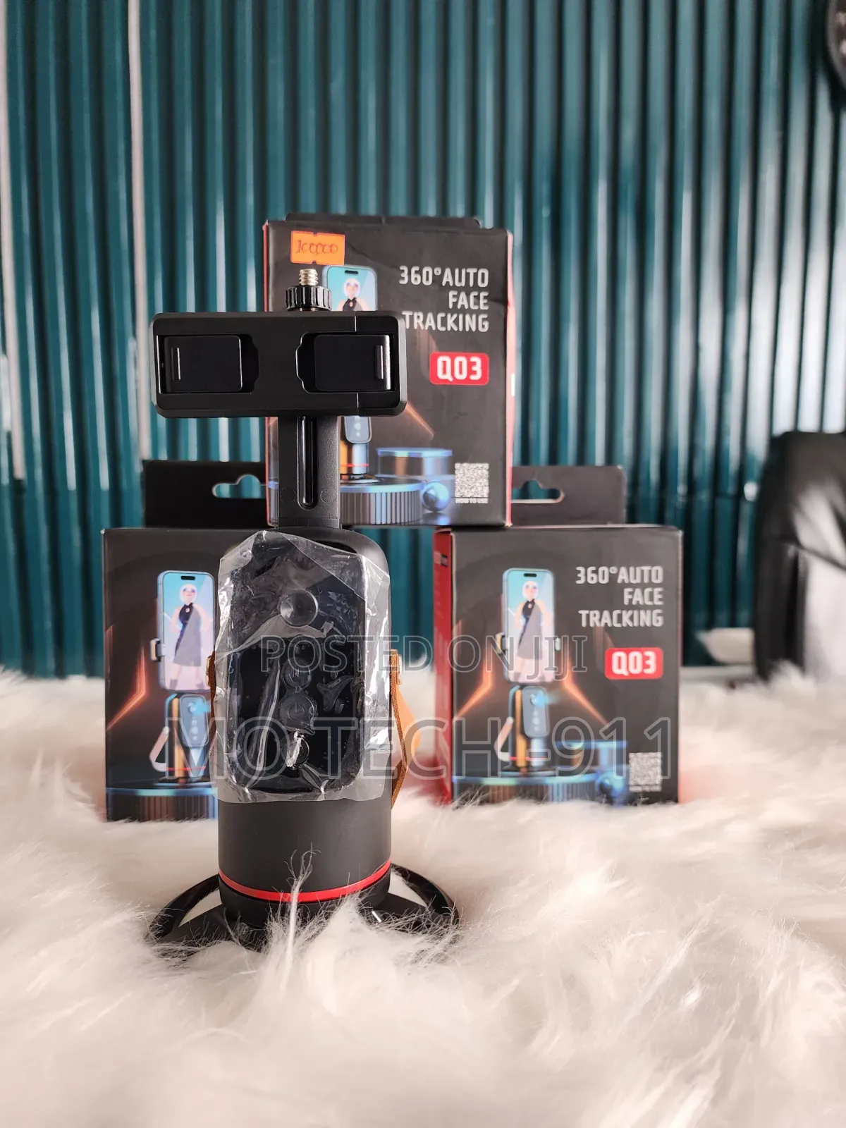 Q03 Auto Face Tracking Tripod