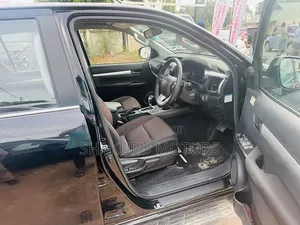 Toyota Hilux 2017 Black