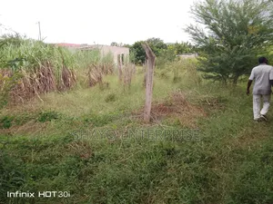 Kiwanja Kinauzwa. Mbweni Zanzibar 