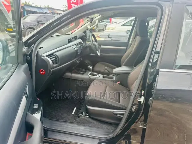 Toyota Hilux 2017 Black