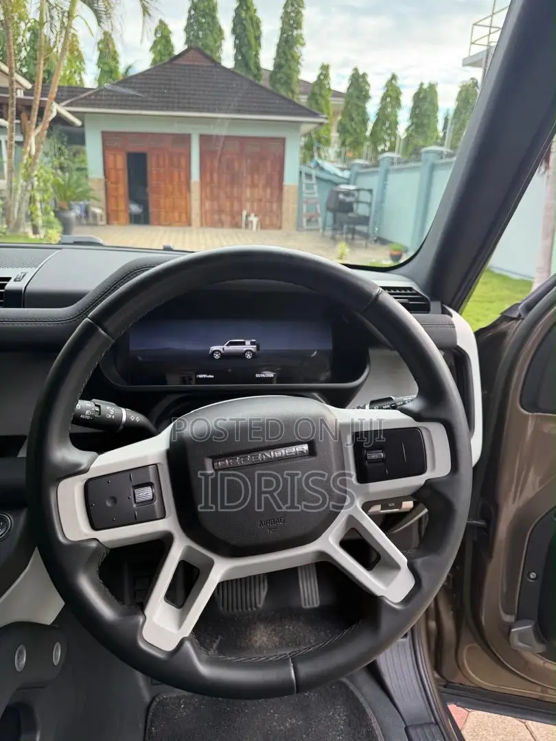 Land Rover Defender 2023 Gray