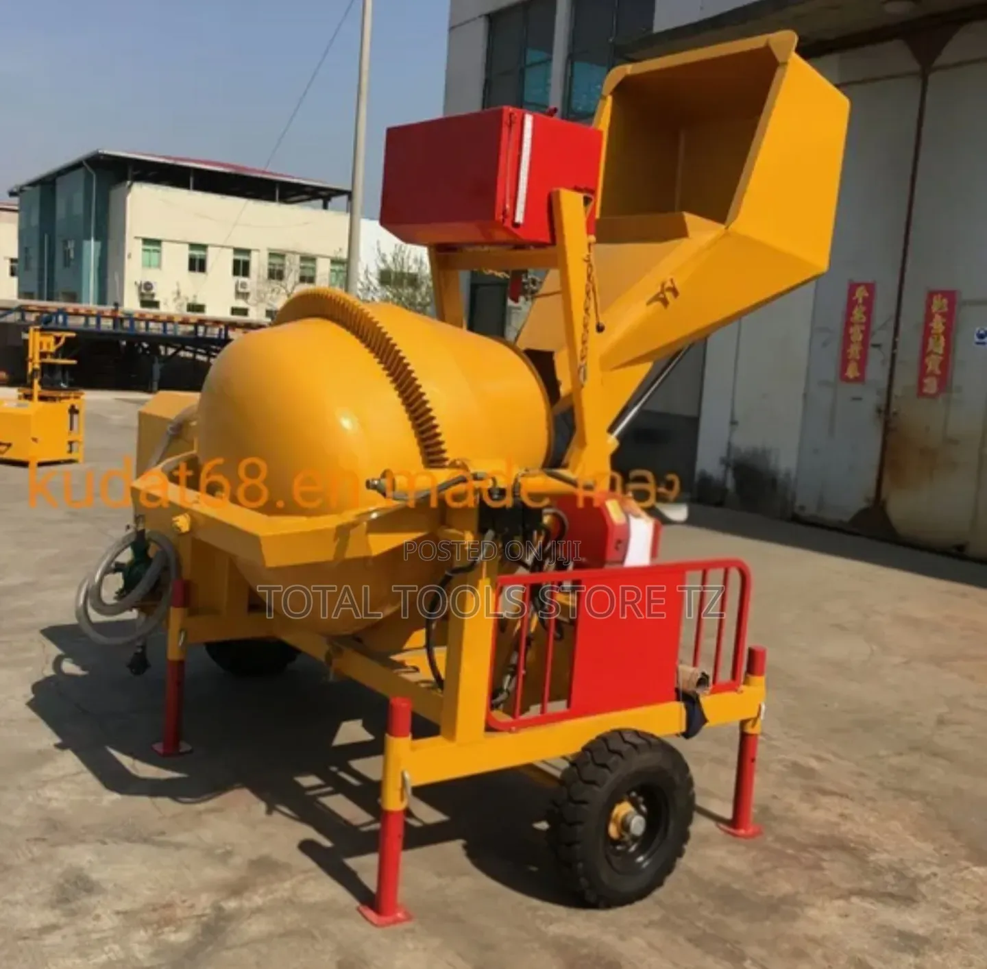 Warrior Japan Concrete Mixer 720l