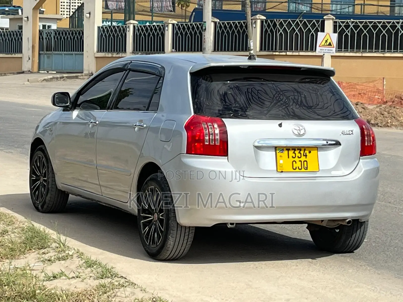 Toyota Corolla RunX 2002 Silver