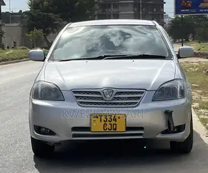 Toyota Corolla RunX 2002 Silver