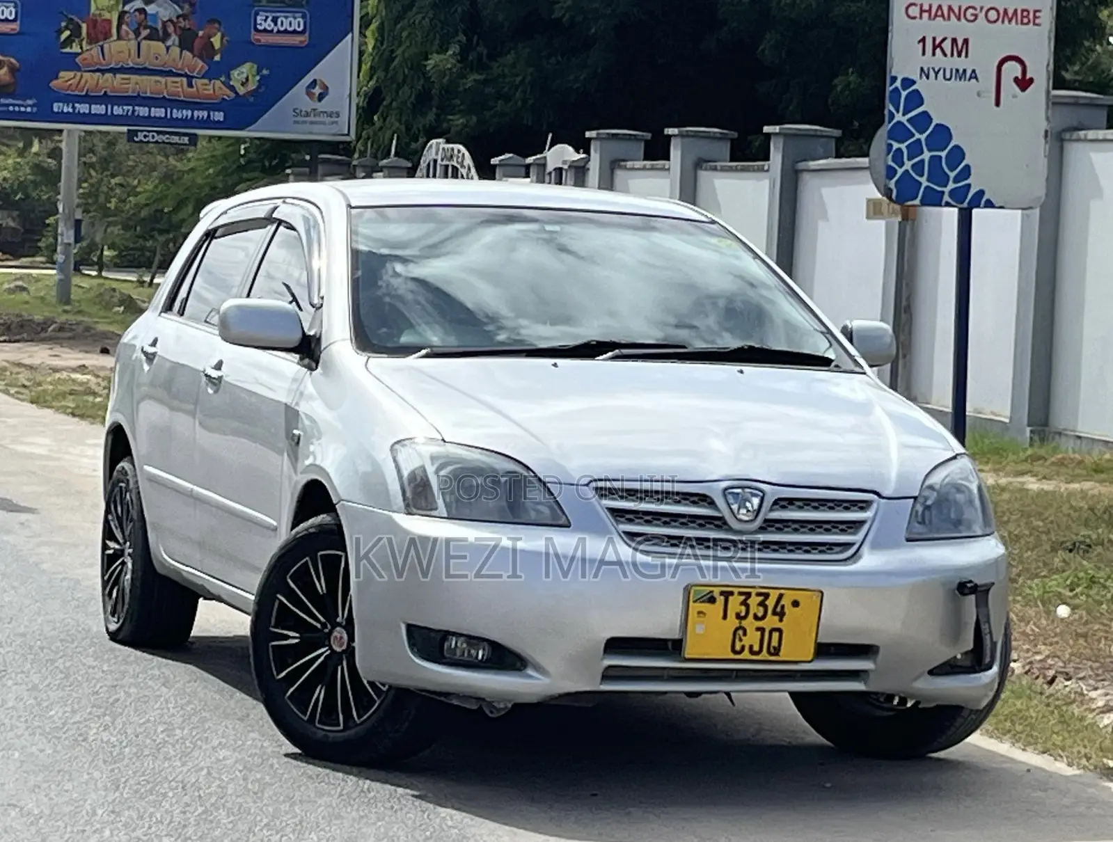 Toyota Corolla RunX 2002 Silver