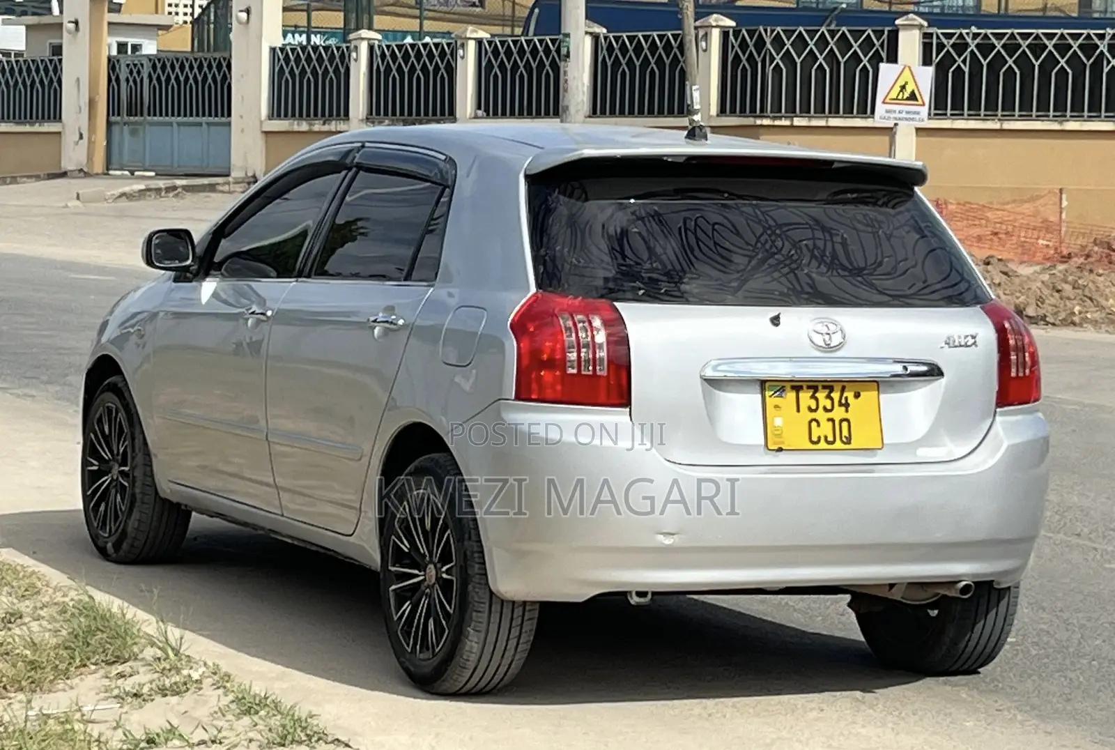 Toyota Corolla RunX 2002 Silver