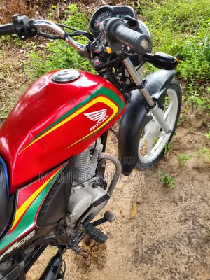 Honda 2024 Red