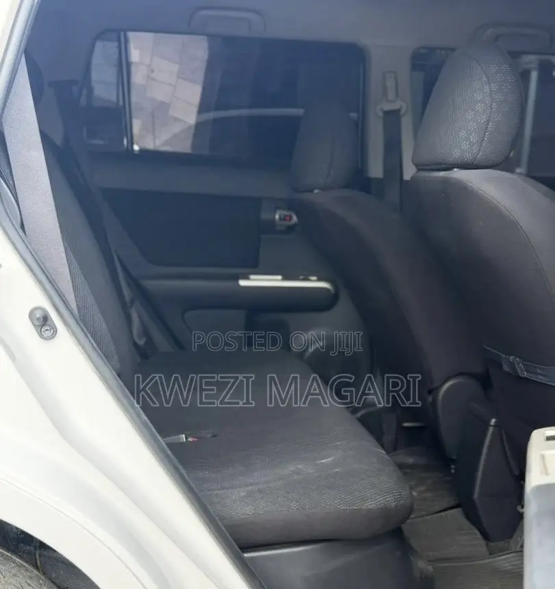 Toyota Corolla Rumion 2007 White