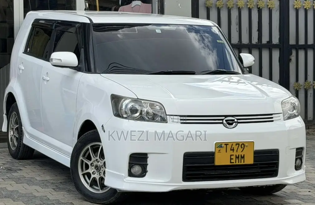 Toyota Corolla Rumion 2007 White