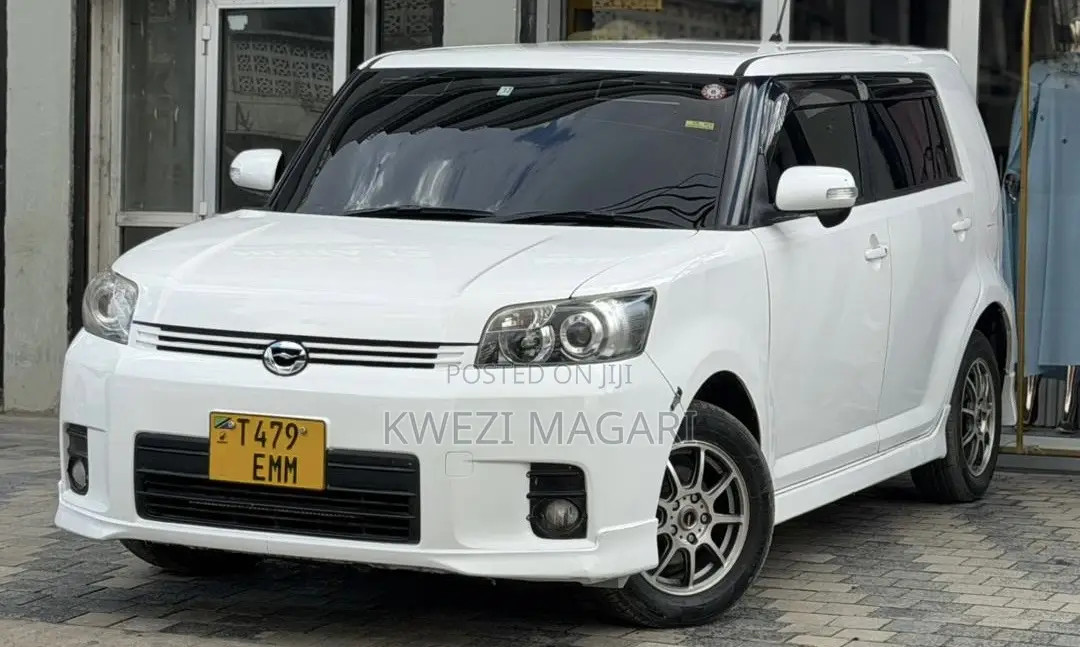 Toyota Corolla Rumion 2007 White
