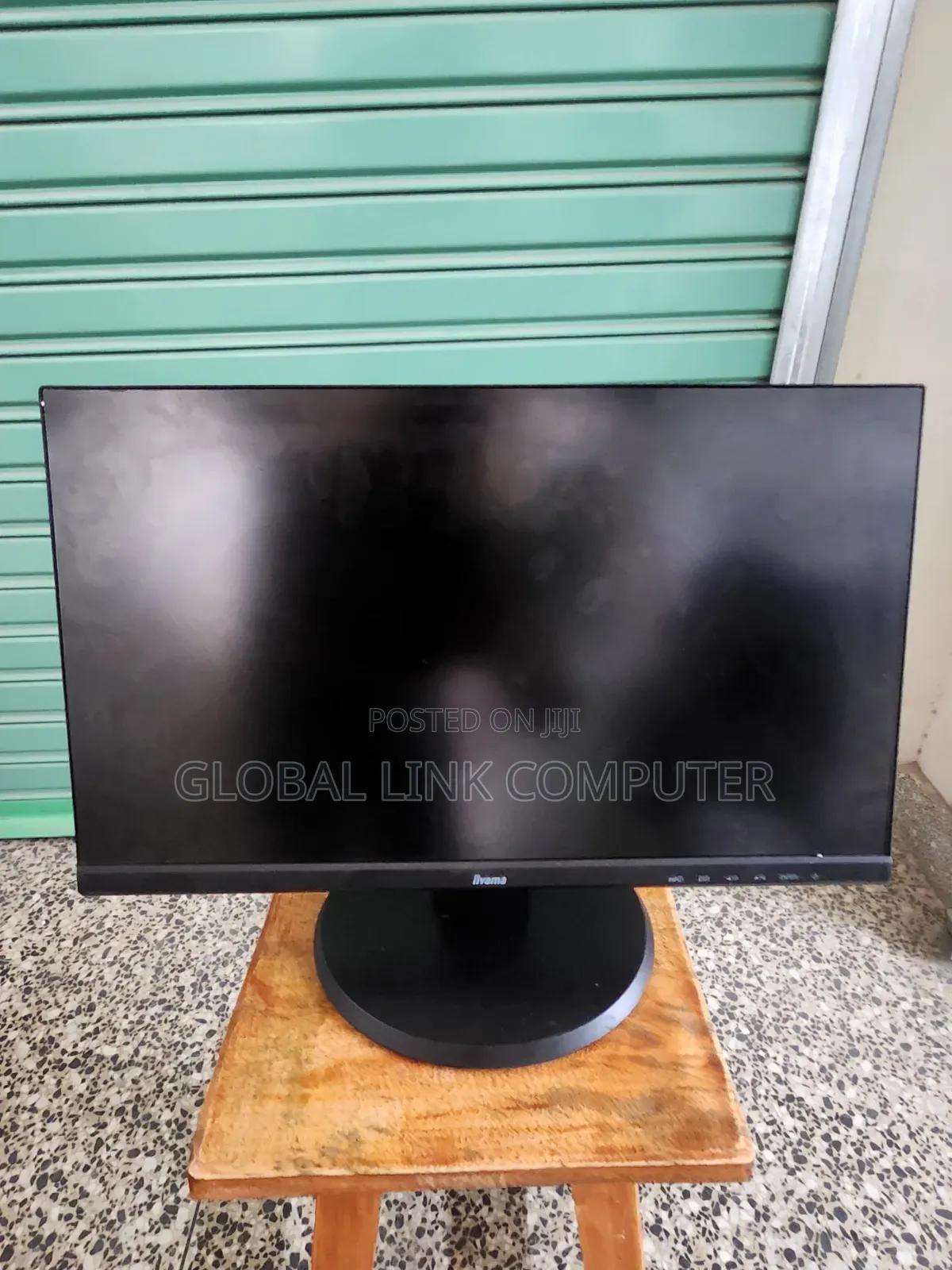 Iyama Frameless Monitor`