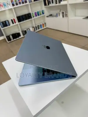 New Laptop Apple MacBook Air 2025 M4 16GB Apple M4 SSD 512GB