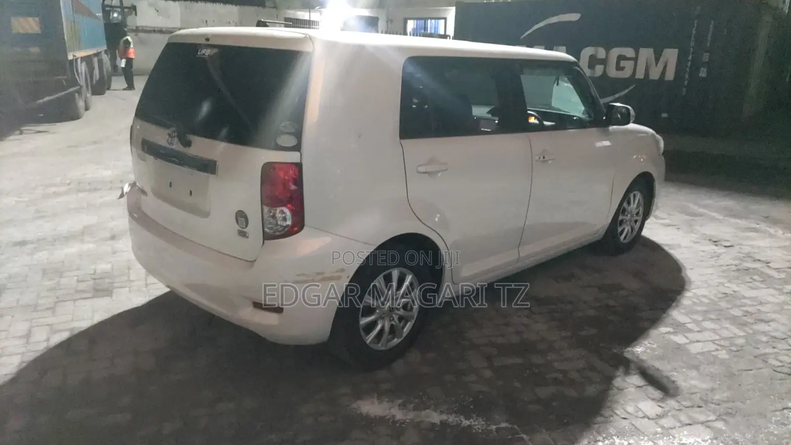 Toyota Corolla Rumion 2007 White