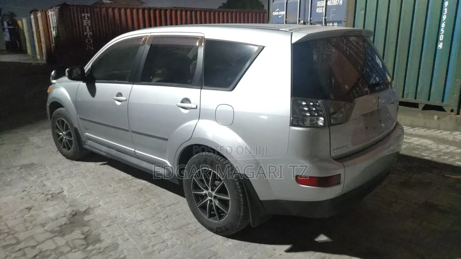 Mitsubishi Outlander 2010 Silver