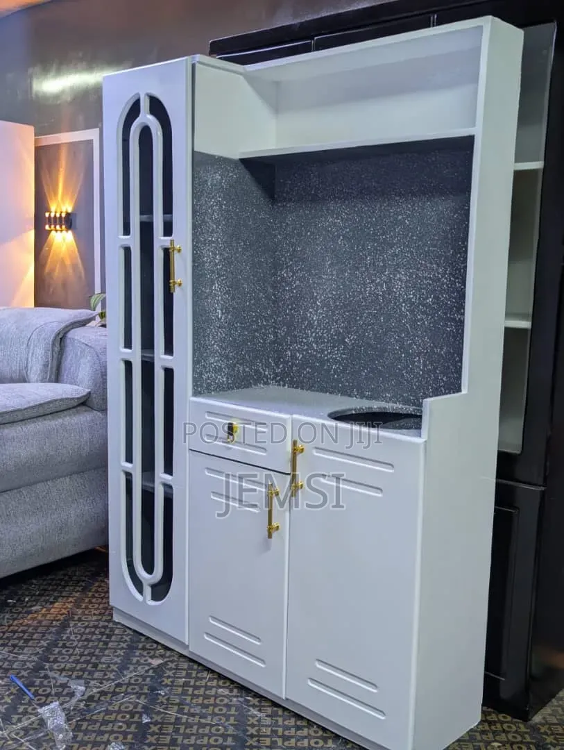 Kitchen Cabinets Ya Mtungi Mdogo Wa Gesi