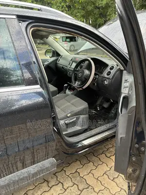 Volkswagen Tiguan 2.0 S 2009 Black