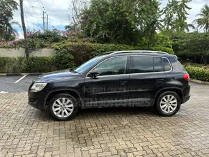 Volkswagen Tiguan 2.0 S 2009 Black