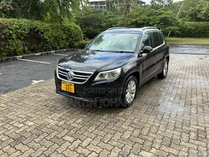 Volkswagen Tiguan 2.0 S 2009 Black