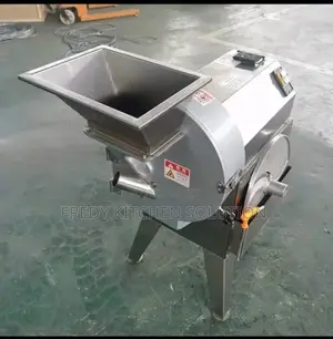 Commercial Vegetable Cutting Machine 300-800kg/Hr Capacity