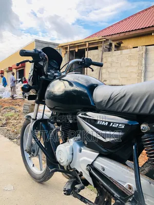 New Bajaj Boxer 125 2024 Black