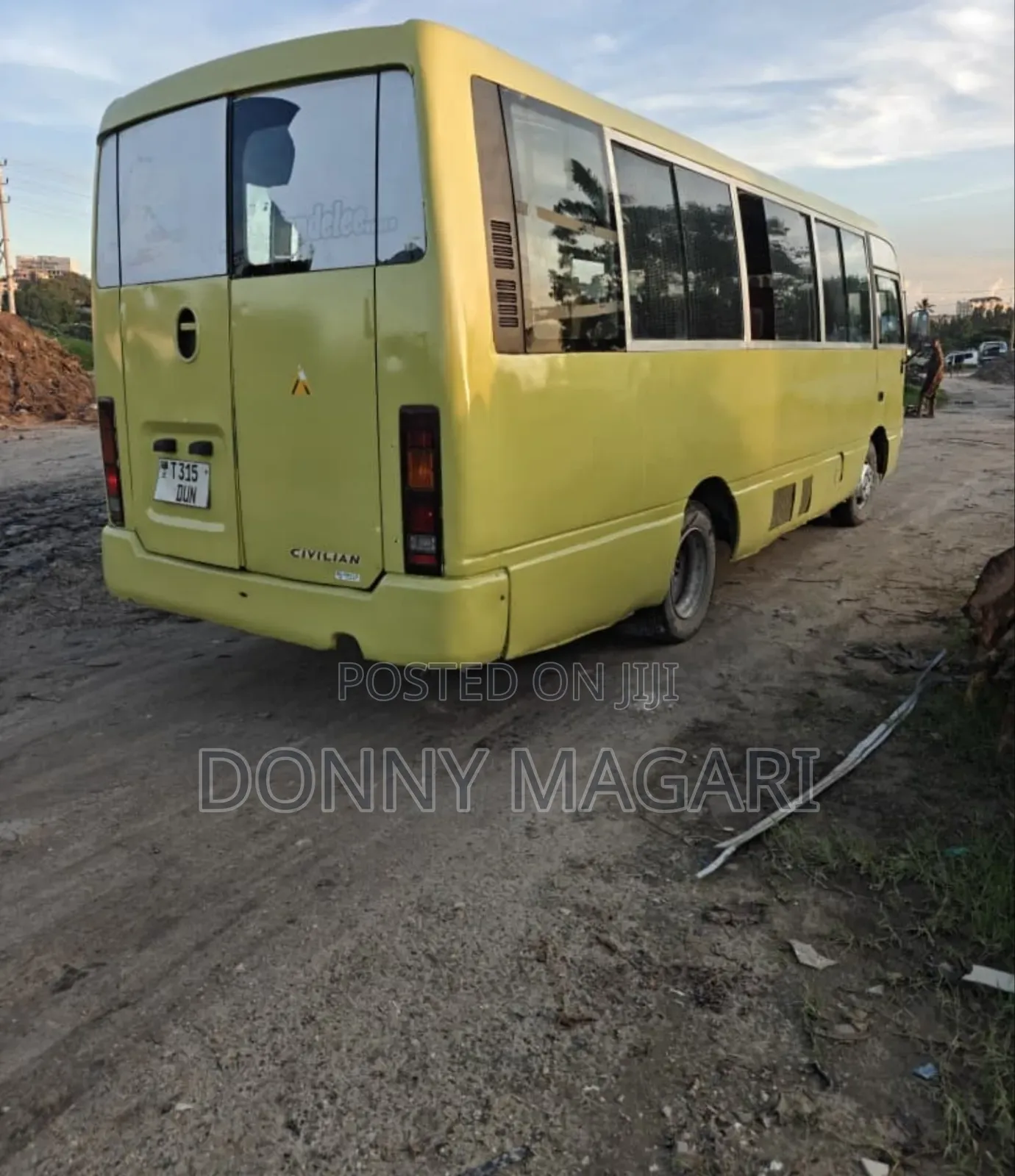 Nissan Civilian 2002 Yellow