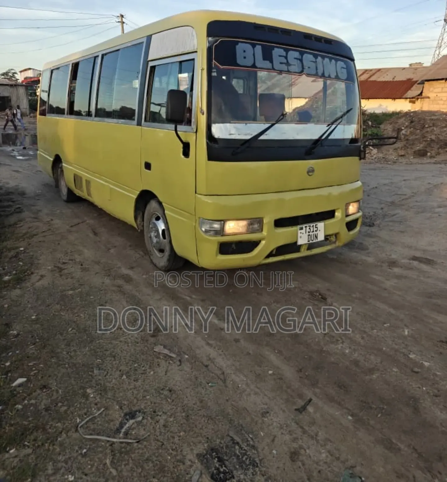 Nissan Civilian 2002 Yellow