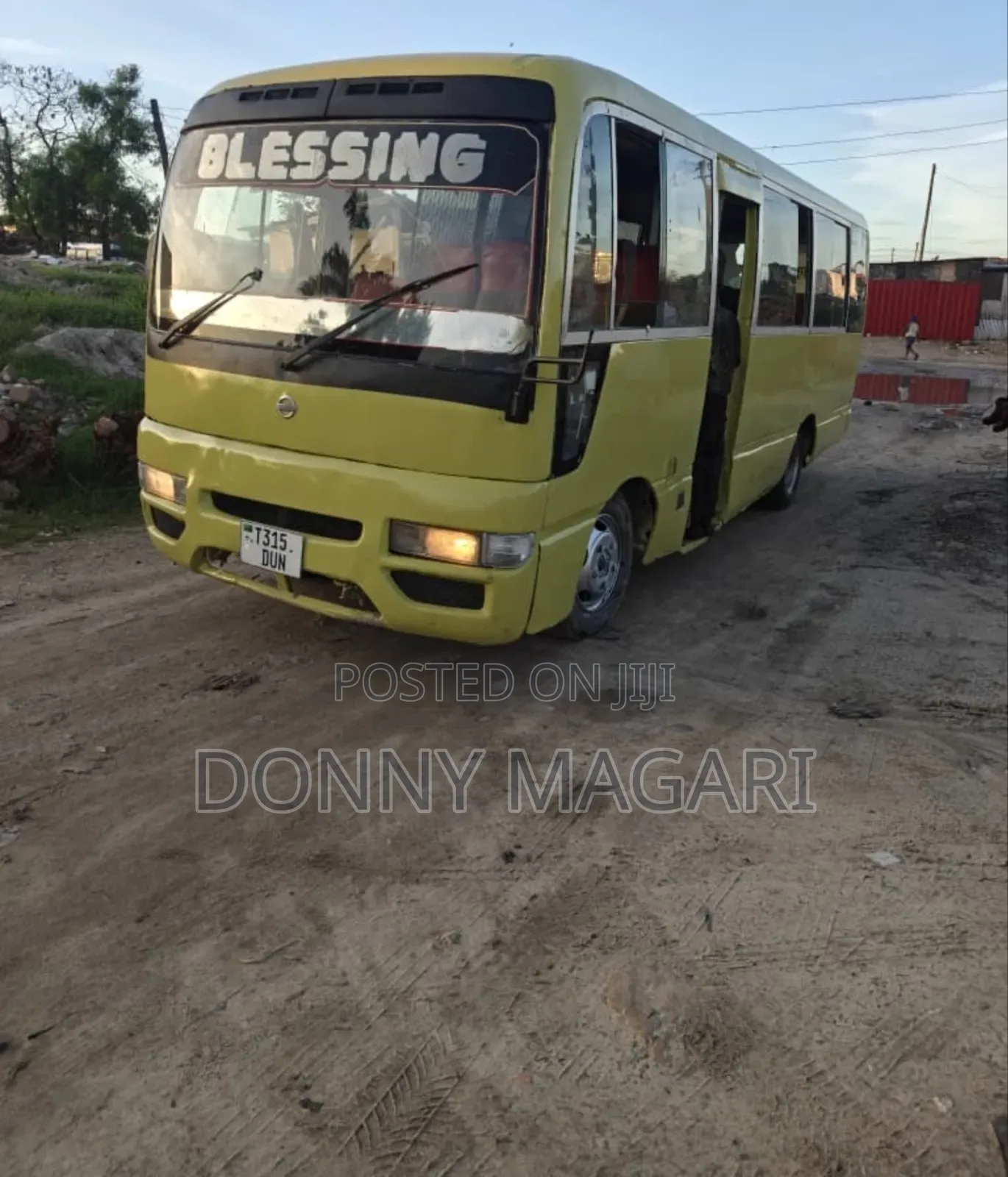 Nissan Civilian 2002 Yellow