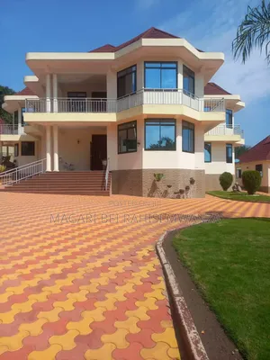 Furnished 7bdrm Mansion in Bwiru House, Nyamagana for sale