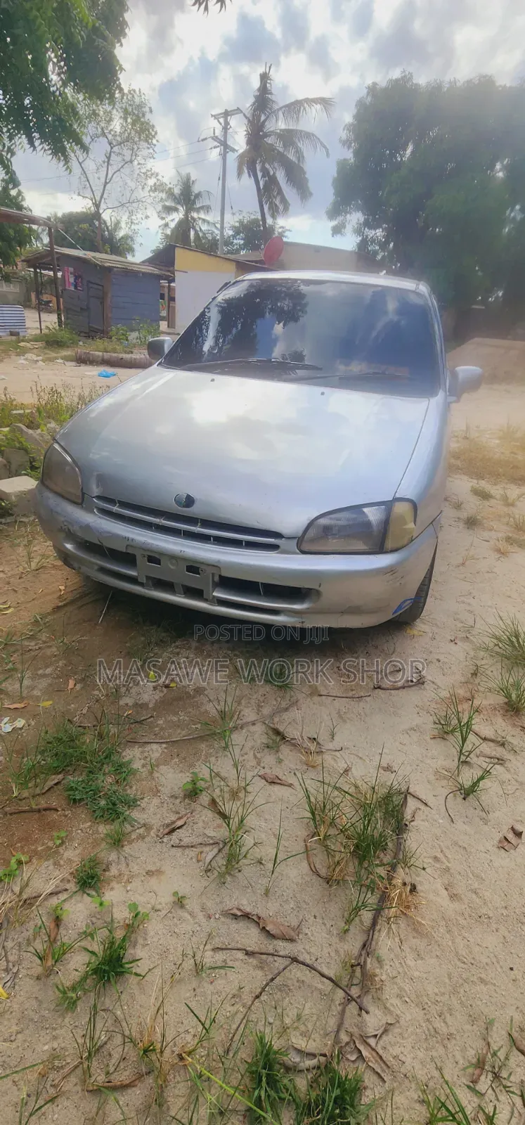 Toyota Starlet 1998 Silver