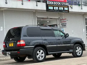 Toyota Land Cruiser 2005 Black