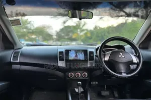 Mitsubishi Outlander 2006 Green