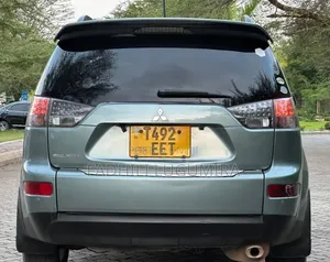 Mitsubishi Outlander 2006 Green