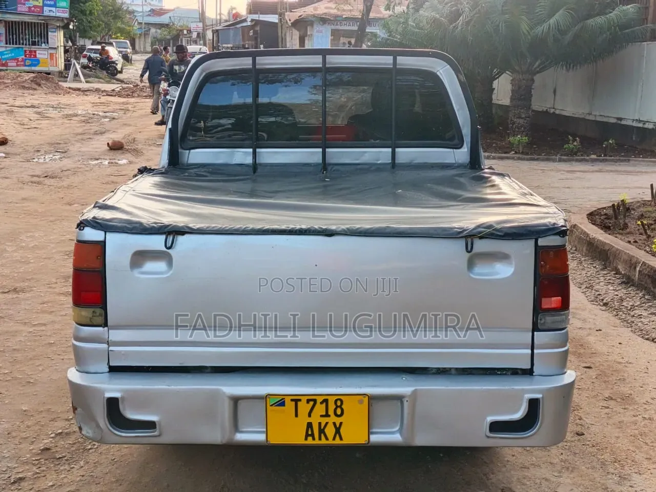 Isuzu KB 2000 Silver