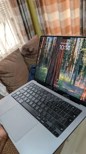 Laptop Apple MacBook Pro 2023 M3 8GB Apple M3 SSD 512GB