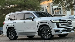 Toyota Land Cruiser 2024 White