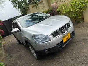 Nissan Dualis 2010 Silver