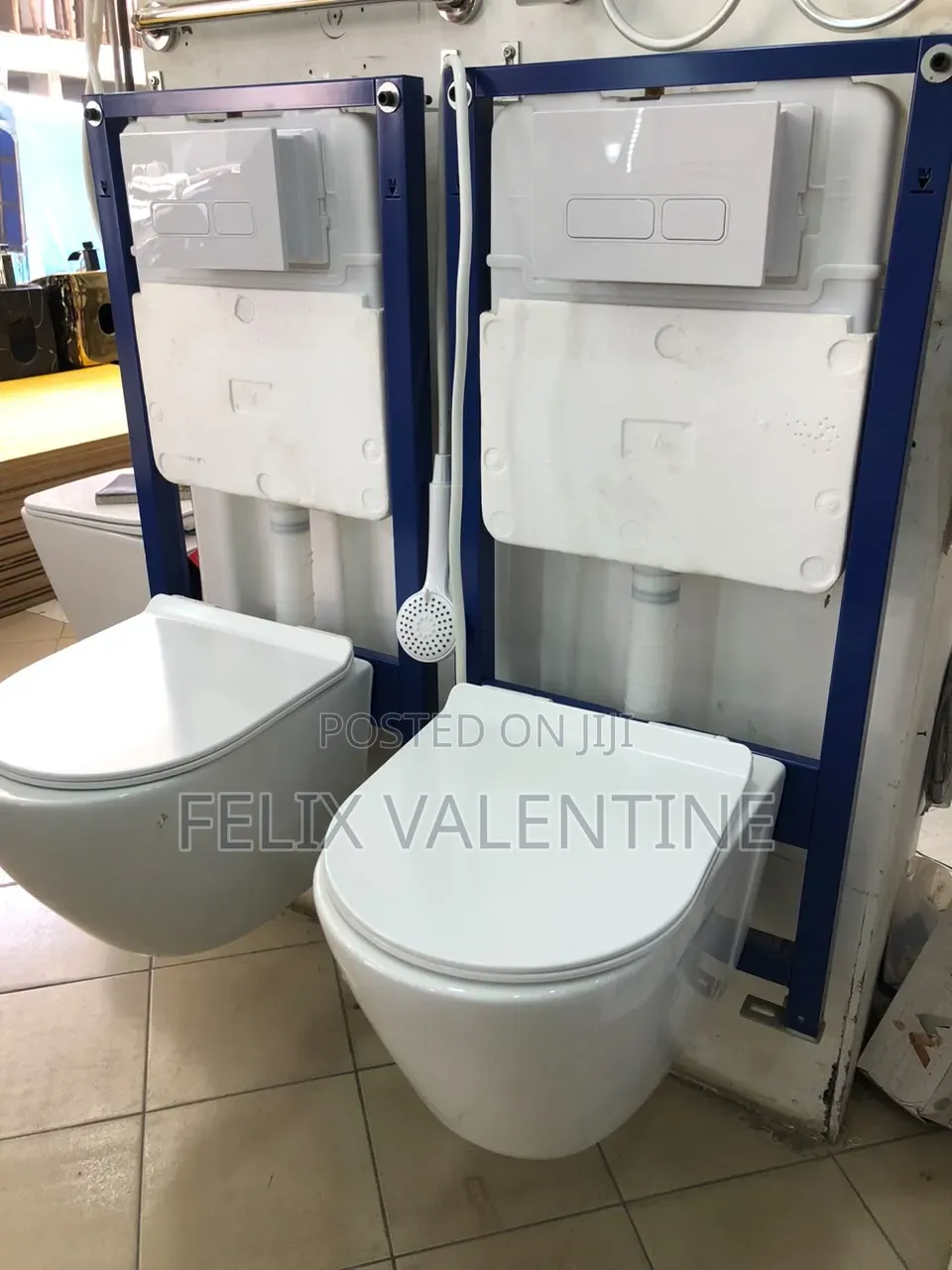 Vyoo Vya Kukaa Na Kuchu-Chumaa(Sitting Squatting Toilet)