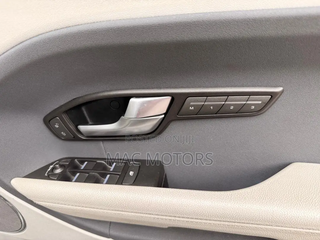 Land Rover Range Rover Evoque 2015 White