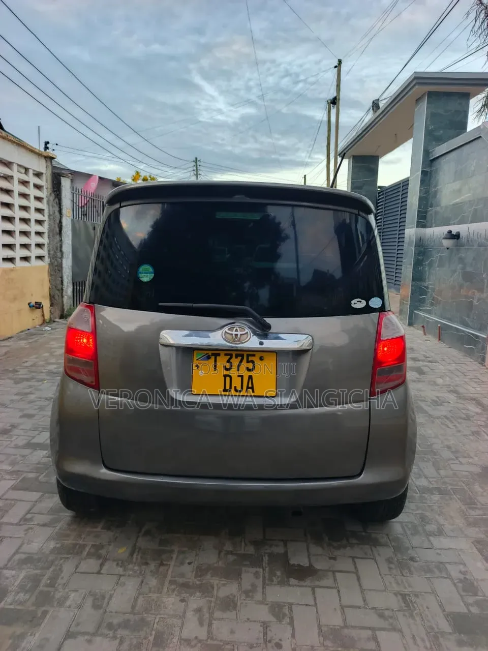Toyota Ractis 2007 Gray