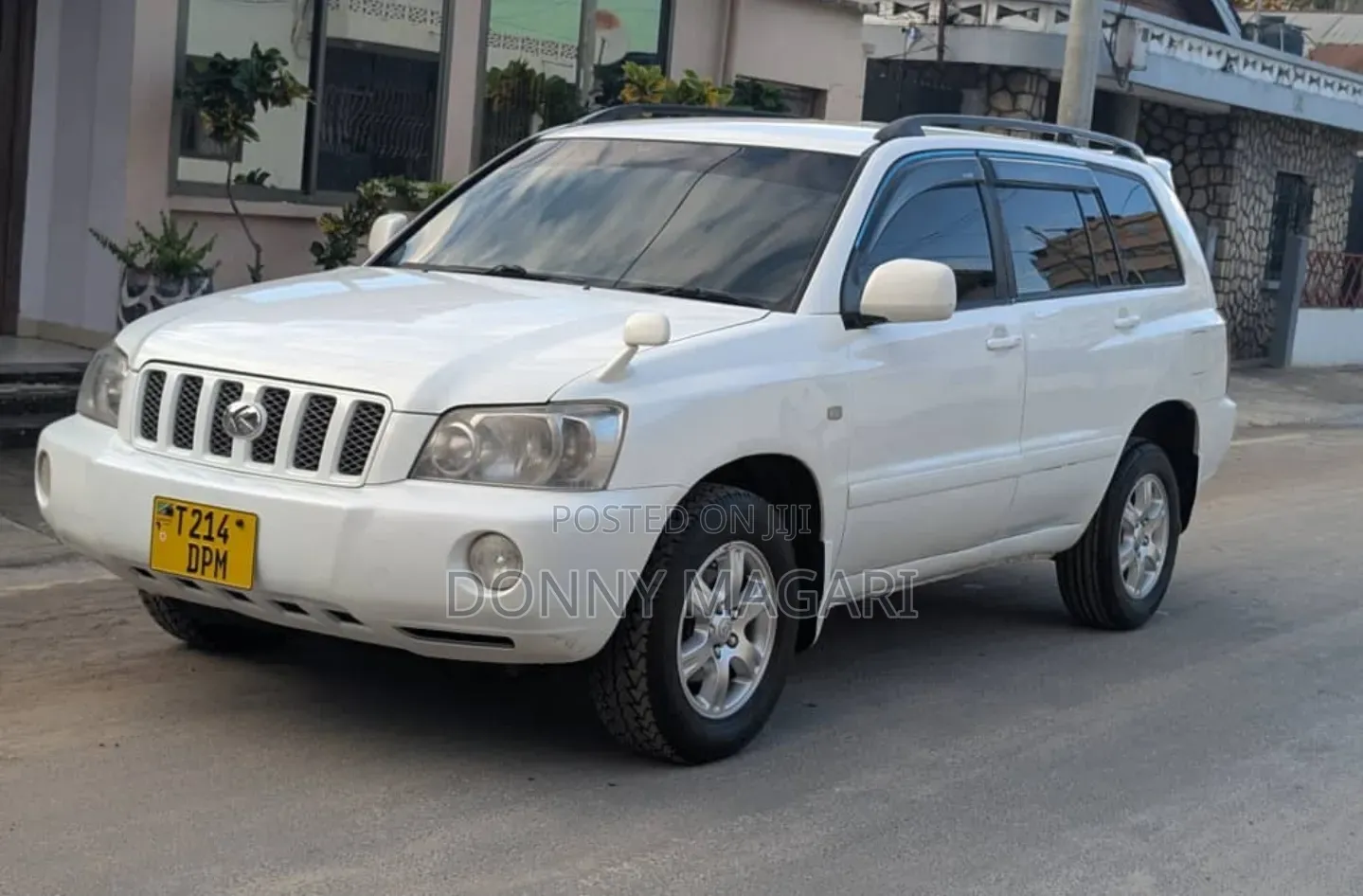 Toyota Kluger 2004 White