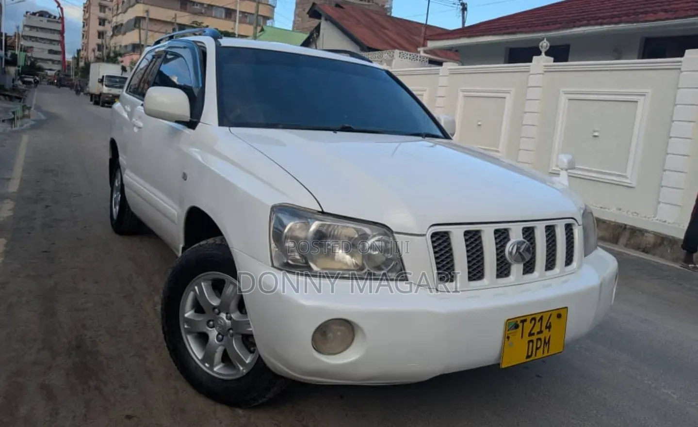 Toyota Kluger 2004 White