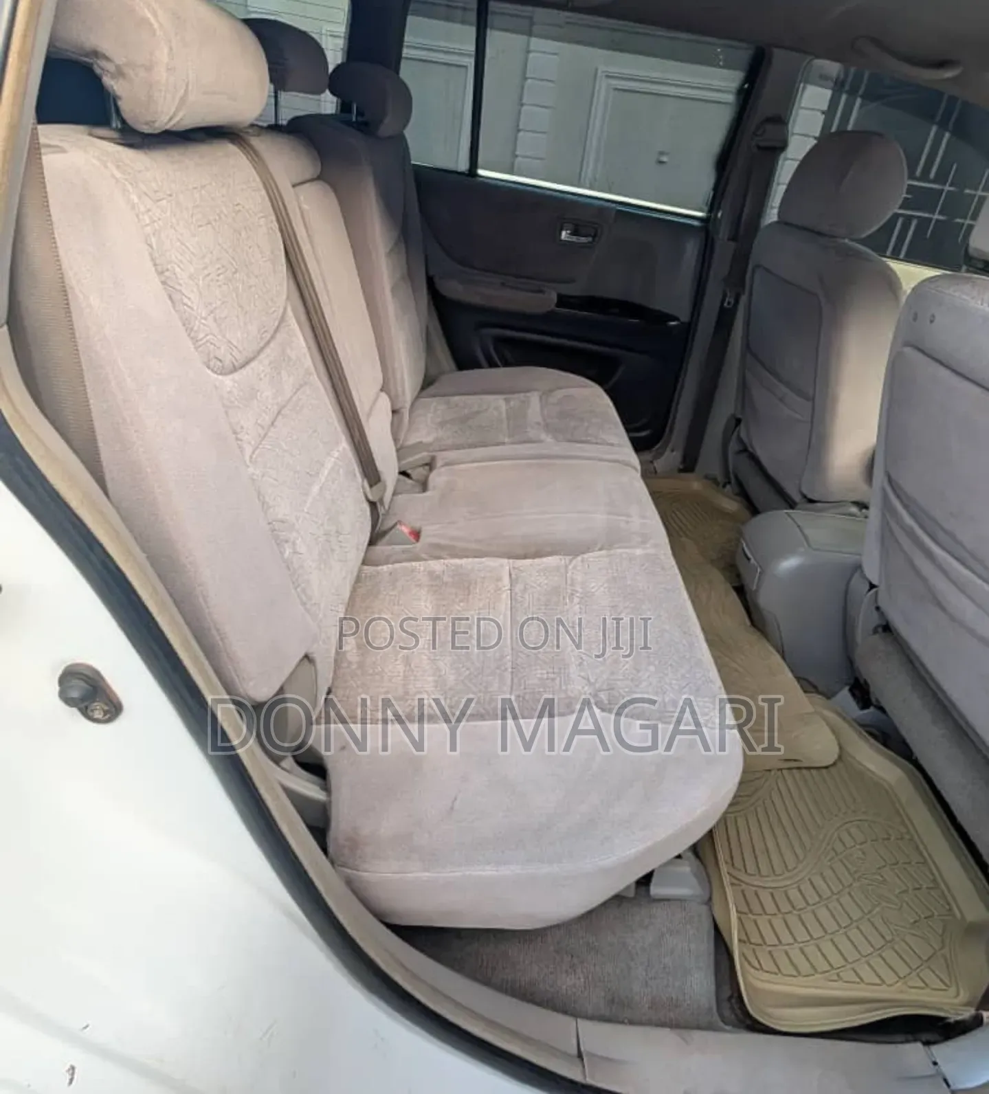 Toyota Kluger 2004 White