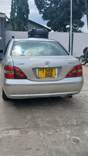 Toyota Brevis 2004 Silver