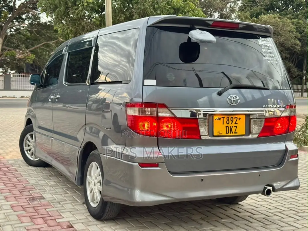 Toyota Alphard 2004 Gray