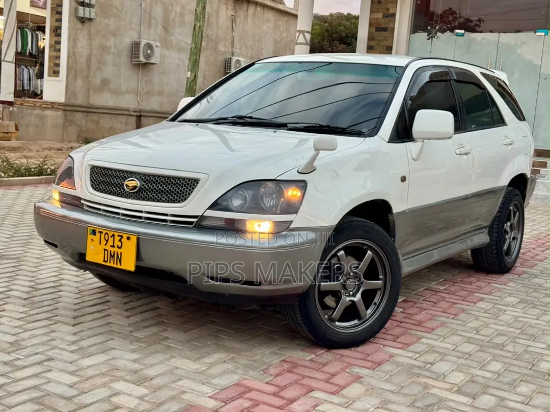 Toyota Harrier 2002 White