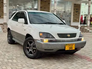 Toyota Harrier 2002 White
