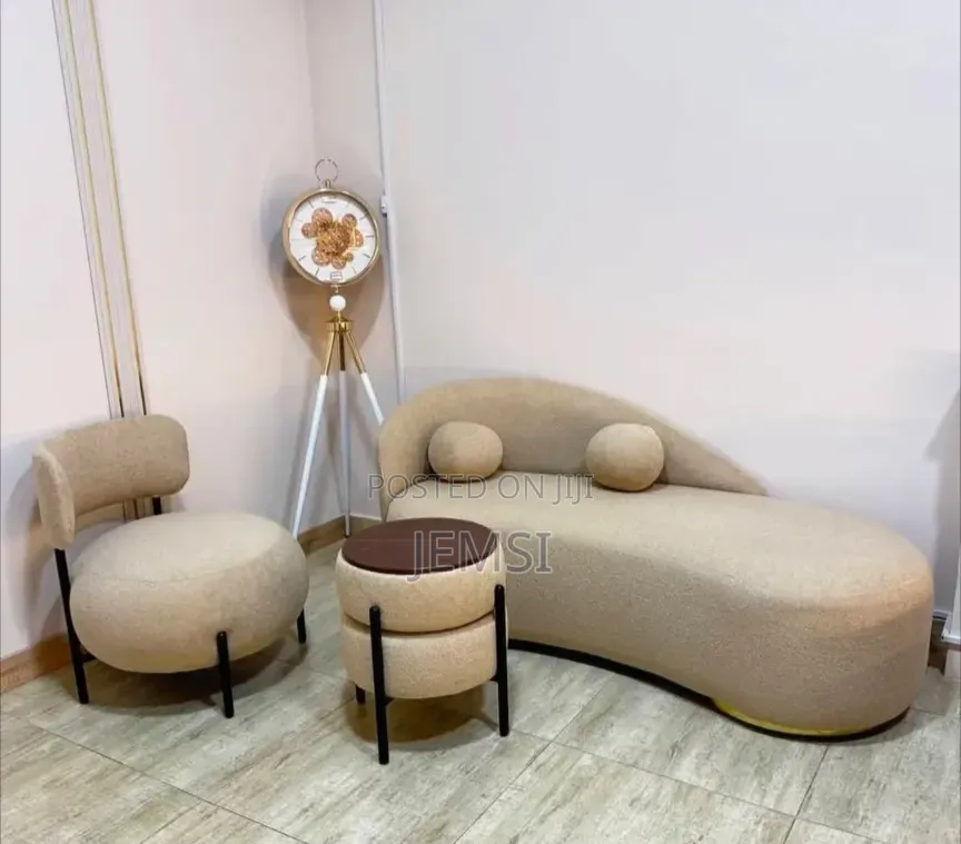 Sofaset Ya Kisasa 3:1 Na Kistuli