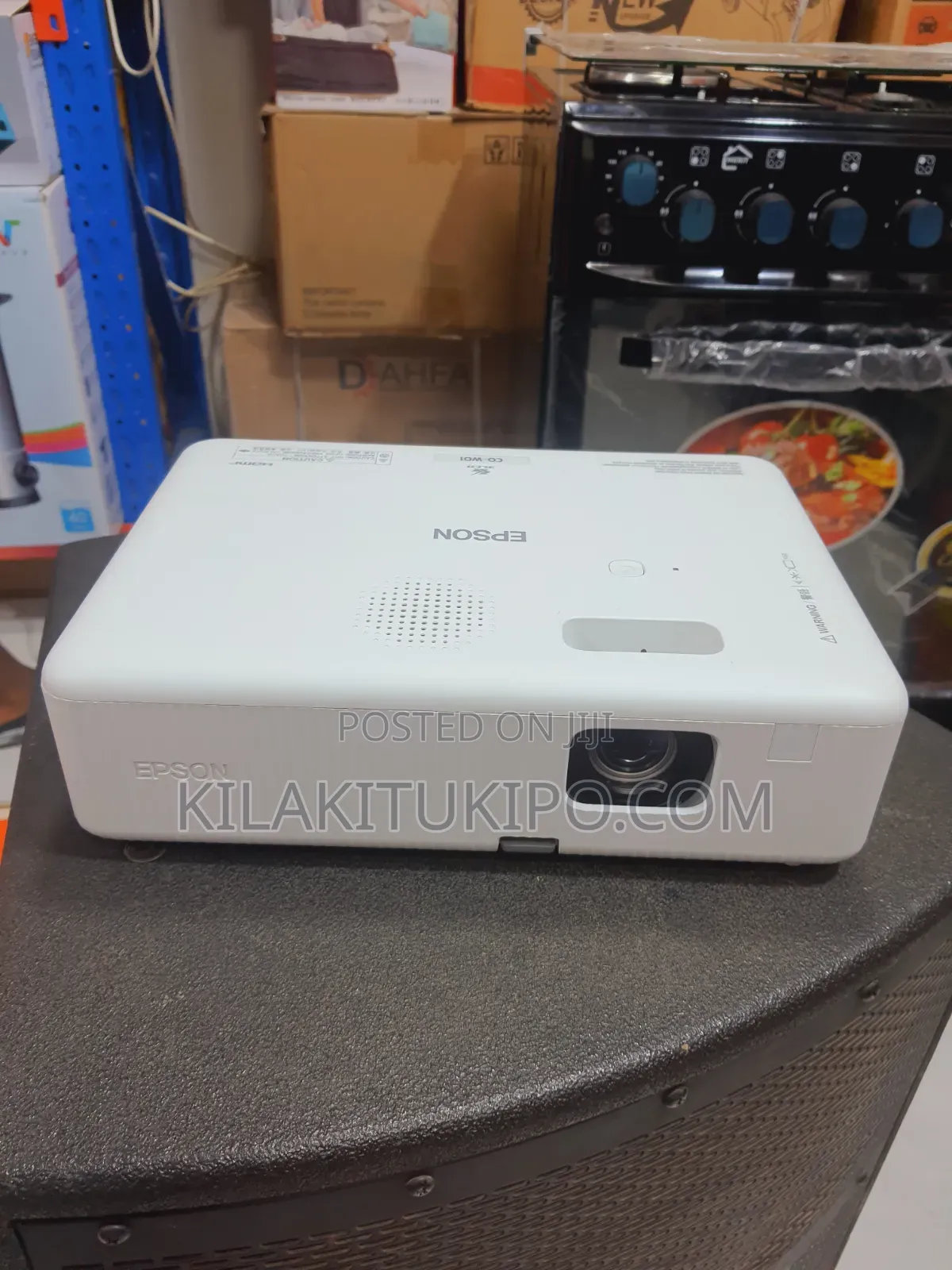 Co-W01 Epson Projector Smart Android in Good Condition