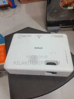 Co-W01 Epson Projector Smart Android in Good Condition