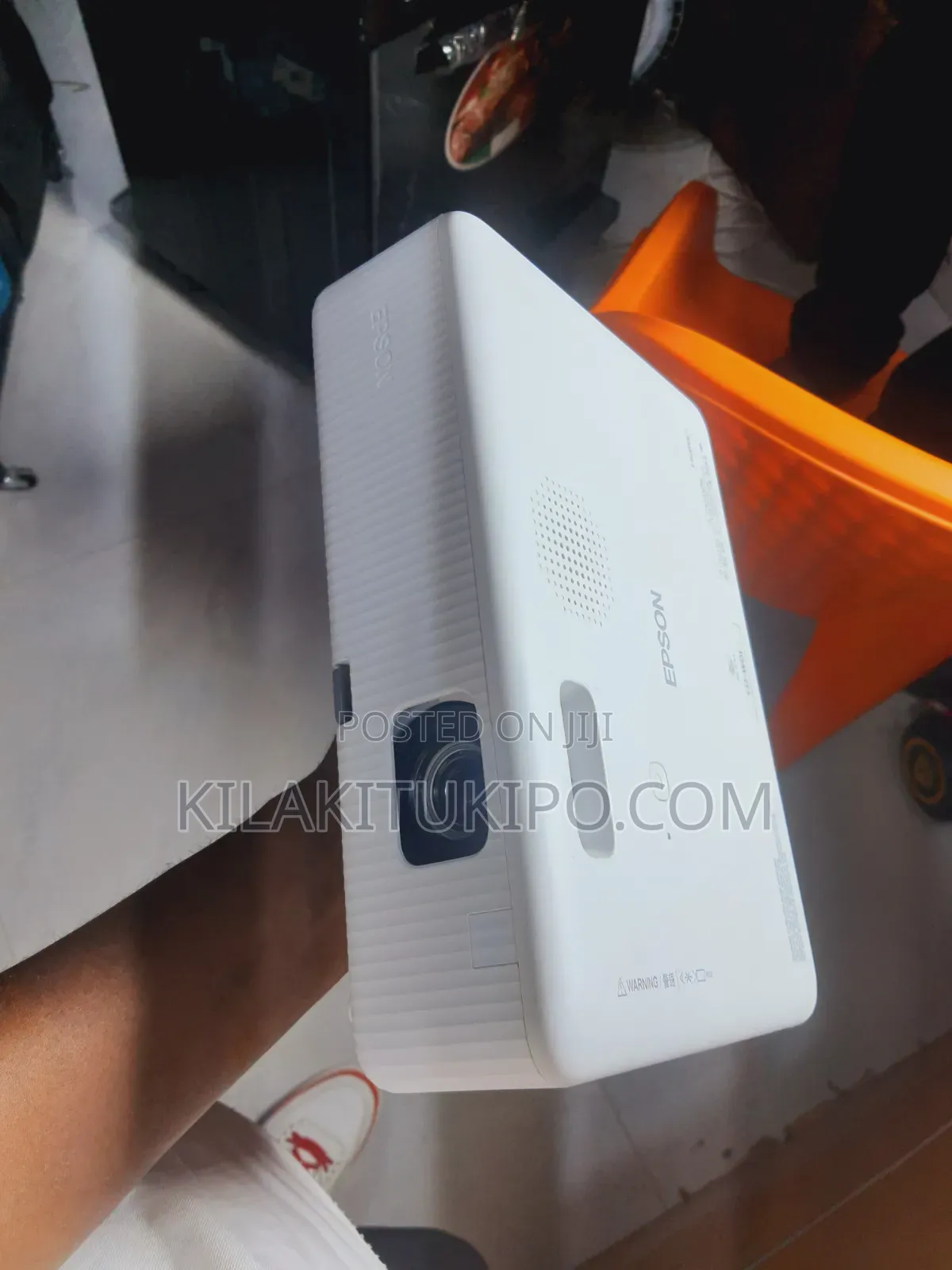 Co-W01 Epson Projector Smart Android in Good Condition